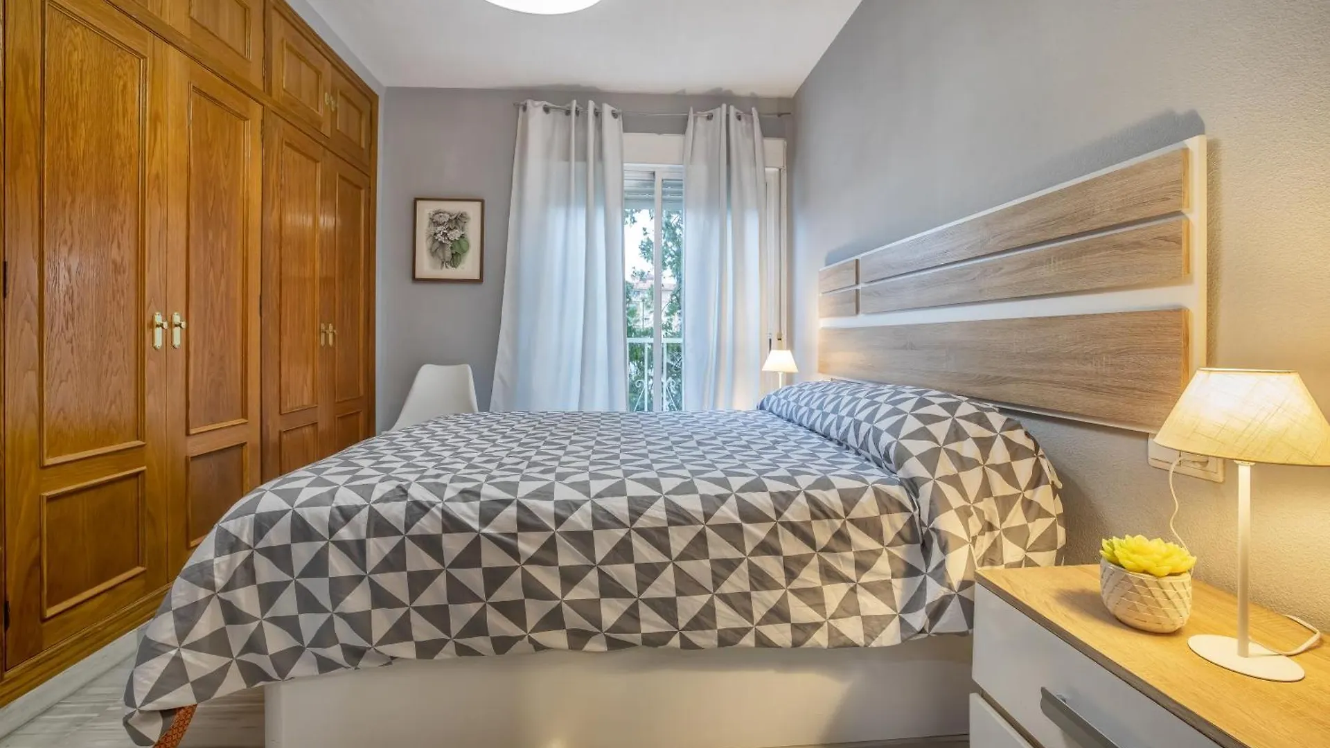 Coral & Apartment & Parking Cordoba 0*,