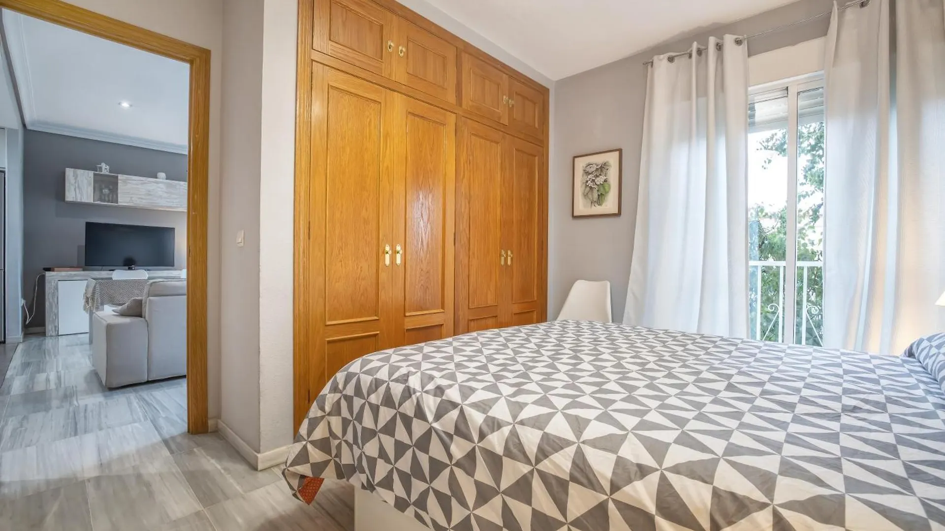 Coral & Apartment & Parking Cordoba